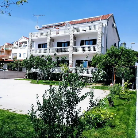 Apartments Tiho&Marija Tribunj (Sibenik-Knin) Exterior photo
